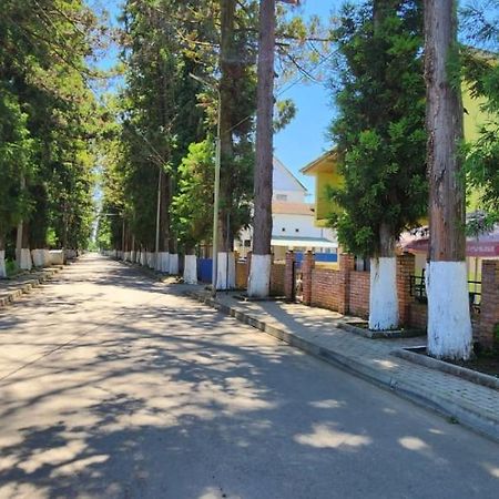 Rio Hotel Уреки Екстериор снимка