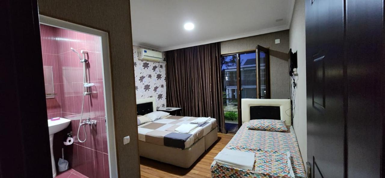 Rio Hotel Уреки Екстериор снимка